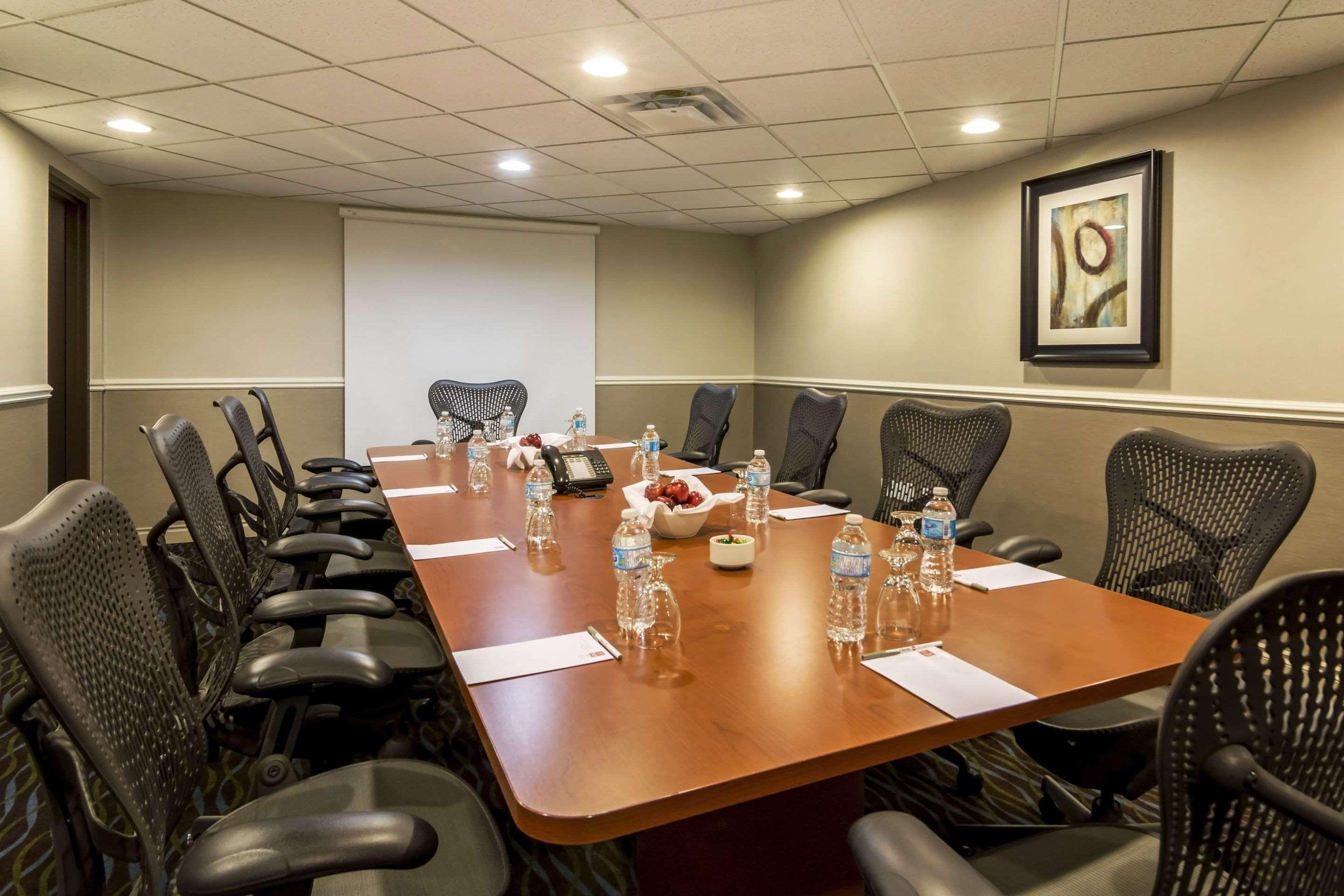 שרווד פארק Clarion Hotel & Conference Centre מראה חיצוני תמונה